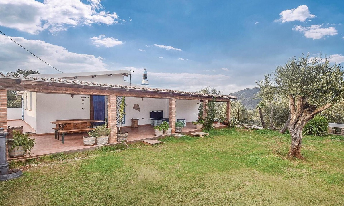 Accommodation | Oliena