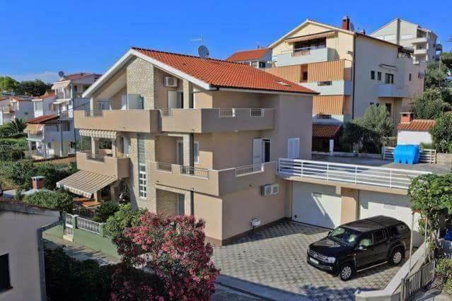 Apartman | Okrug Gornji