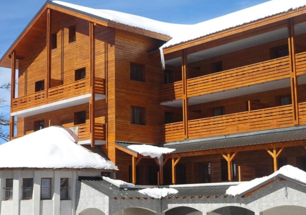 Adonis Valberg | Valberg