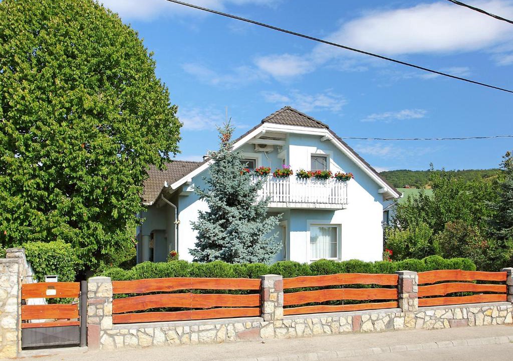 Gerania | Balatonfured