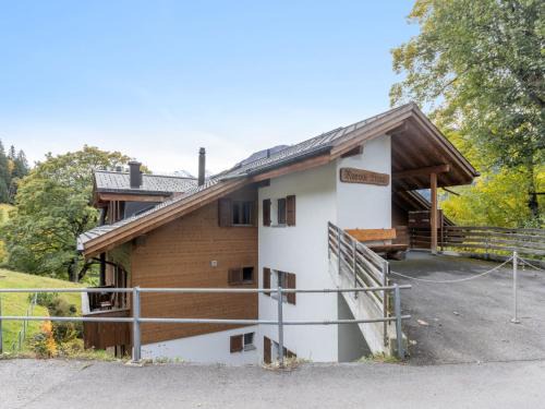 Roossihuus | Wengen