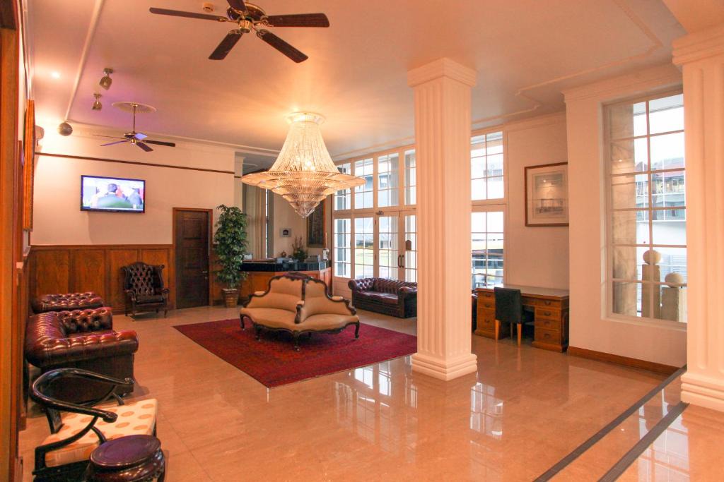 Astor Metropole Hotel | Spring Hill