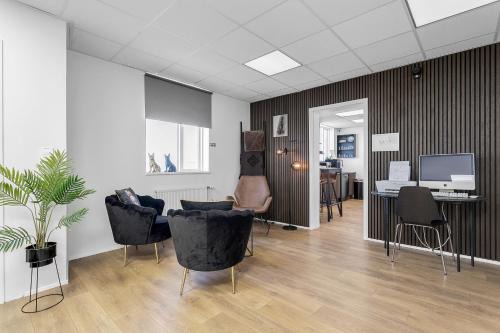 Bank Guesthouse | Innri-Njarthvik
