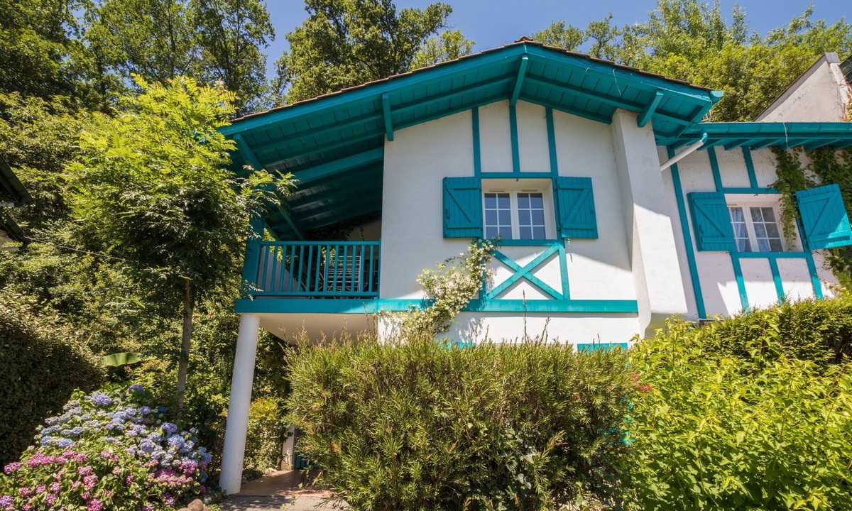 Residence Swimming | La Bastide-Clairence
