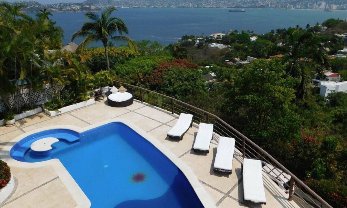Las Brisas | Las Brisas