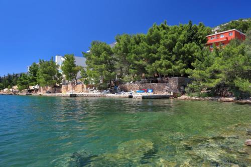 Candela No | Starigrad