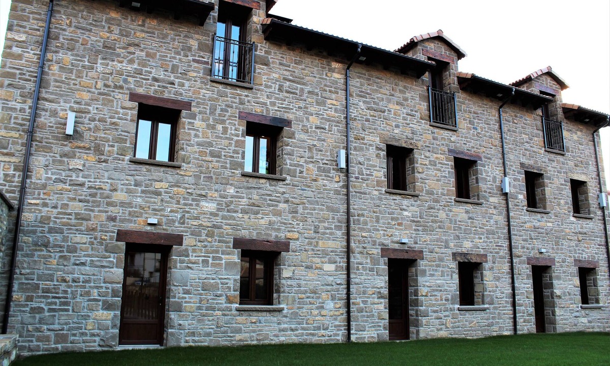 Casa Pérez New The Aragonese Pyrenees December | Yebra de Basa