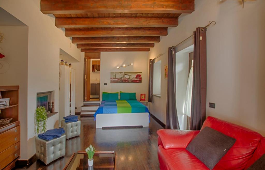 Casale | Lake Bracciano