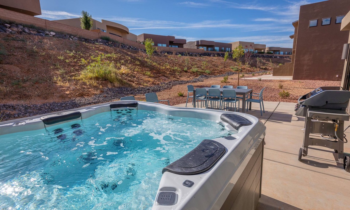 Cliffside Retreat | St. George