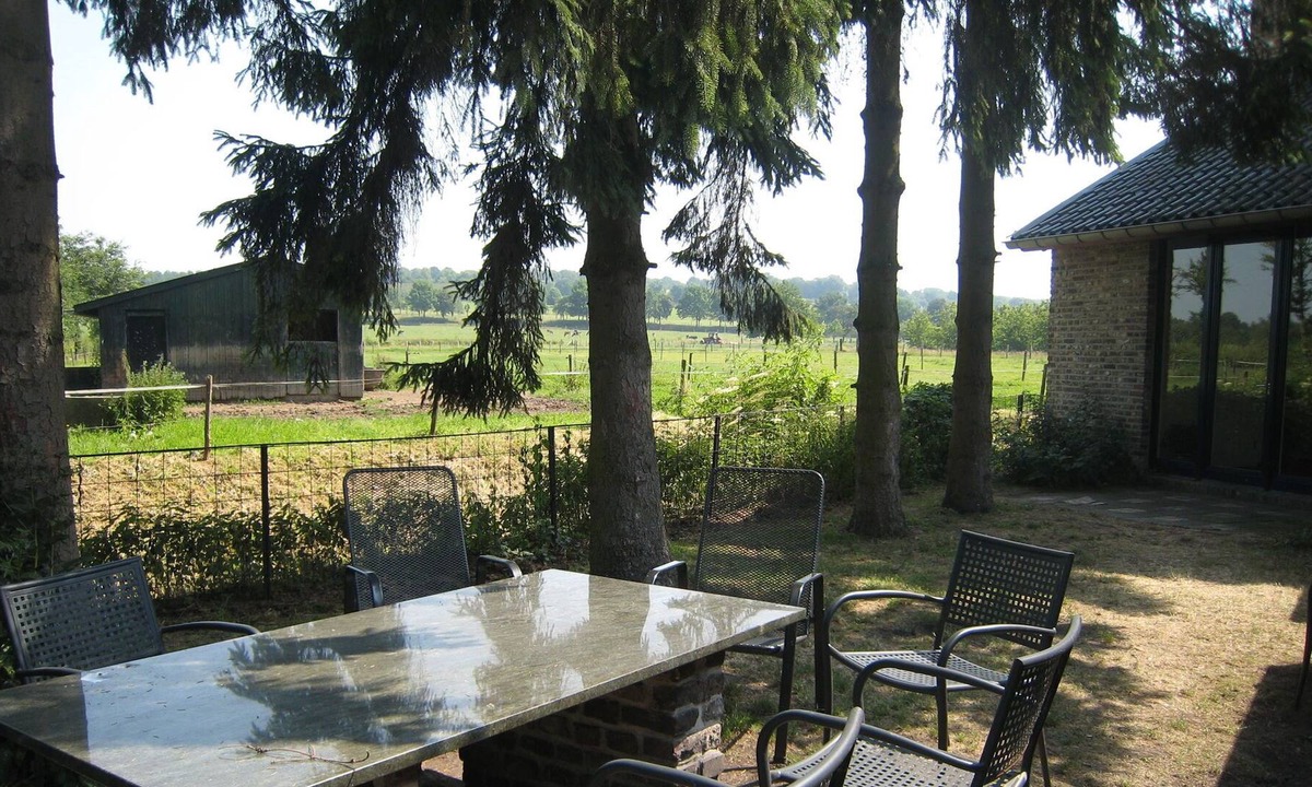 Cosy Villa Mesch Garden | Mesch