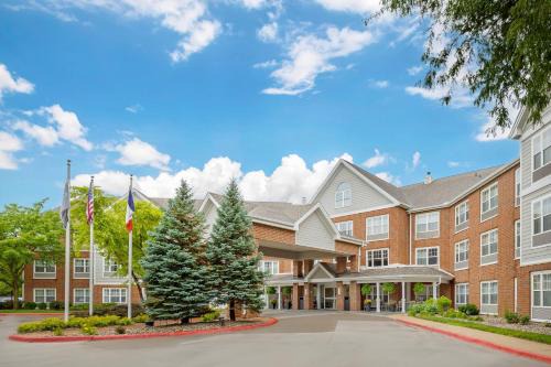 Country Inn | Clive