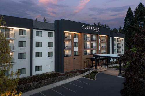 Courtyard | Tigard