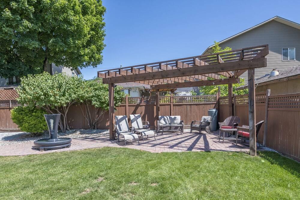 Carew Vernon | Vernon