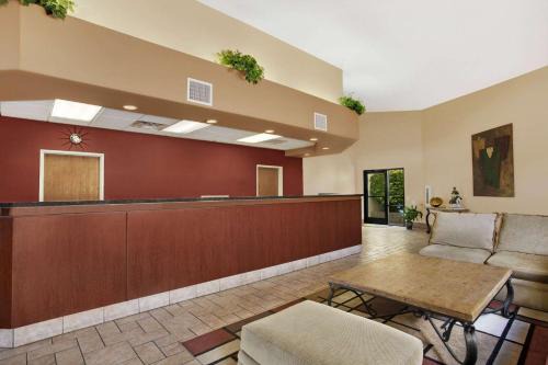 Days Inn | Globe
