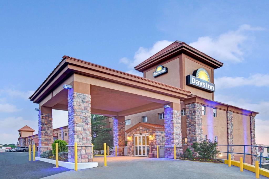 Days Inn | Ridgefield