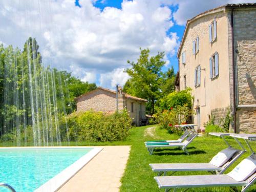 Holiday Acqualagna Swimming | Acqualagna