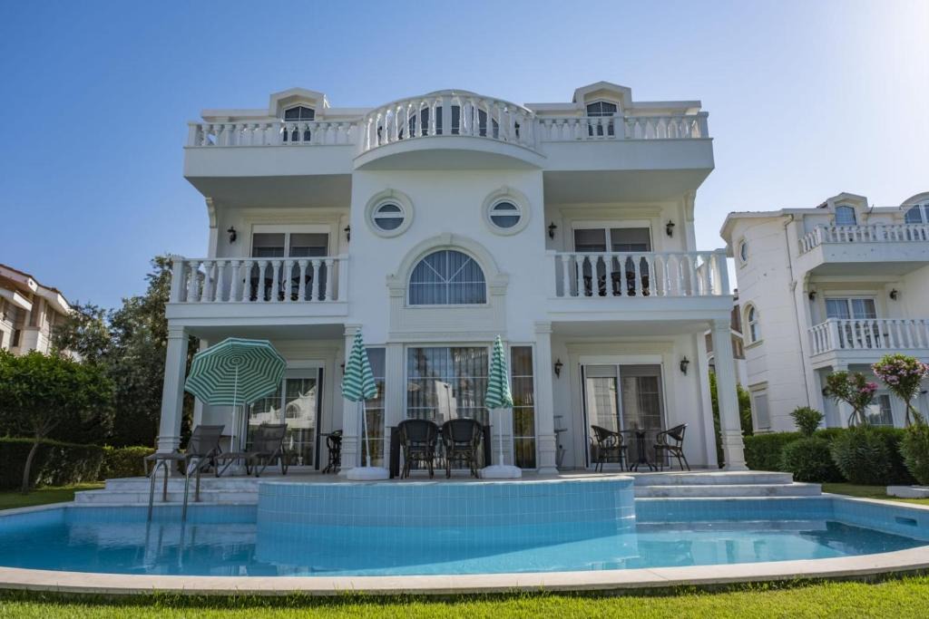 Helios | Belek