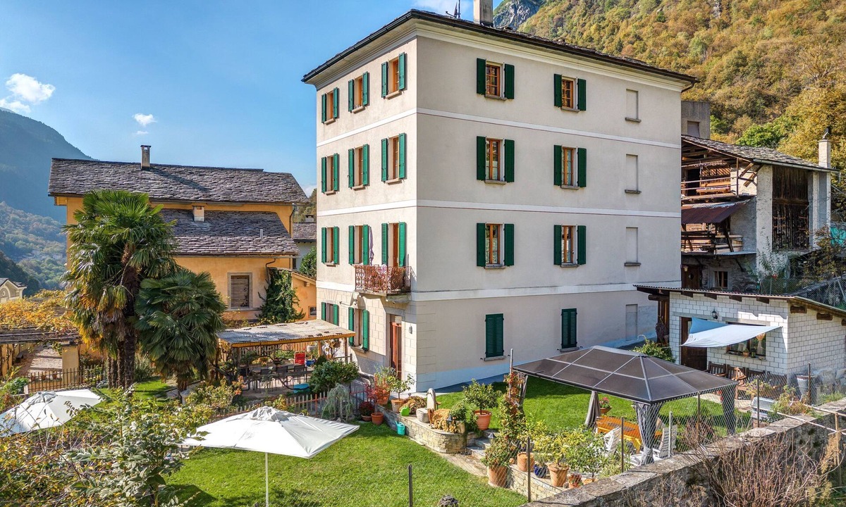 Holiday Castasegna Persons Bedrooms | Castasegna