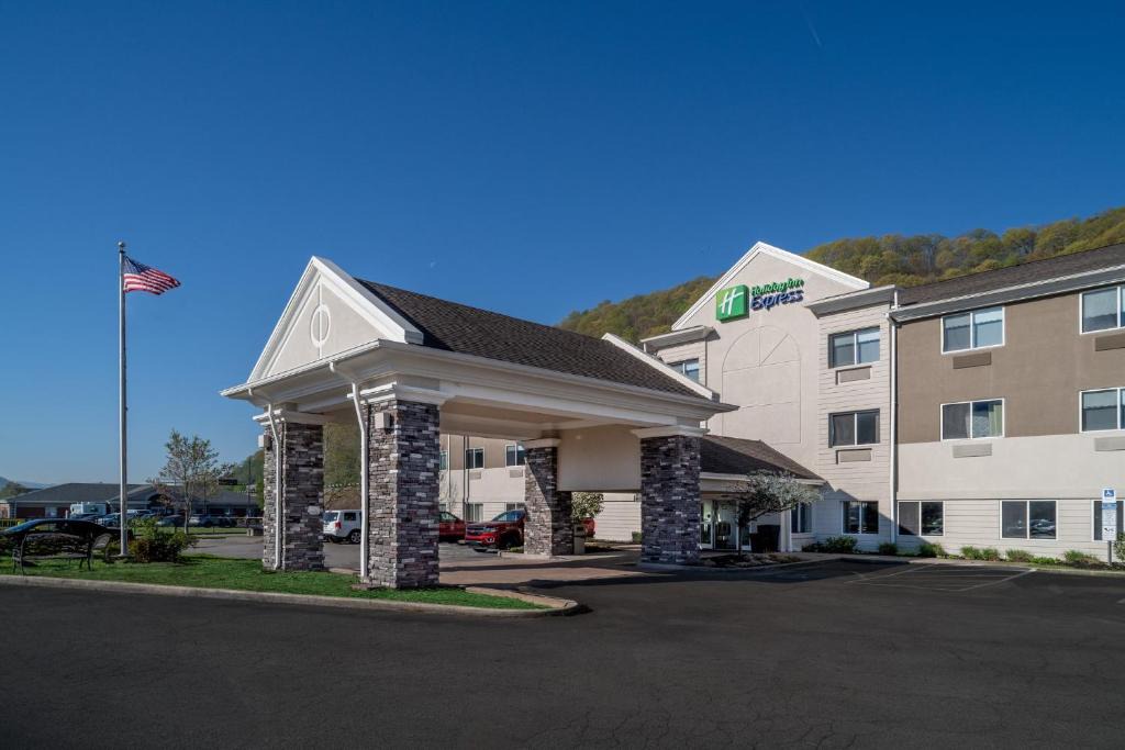 Holiday Inn Express City Ihg Hotel | Tad
