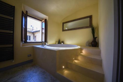 Il Sogno Di Annalisa | Volterra