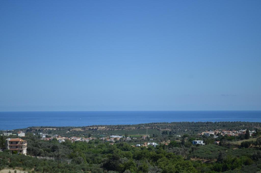 Iperion | Agia Triada
