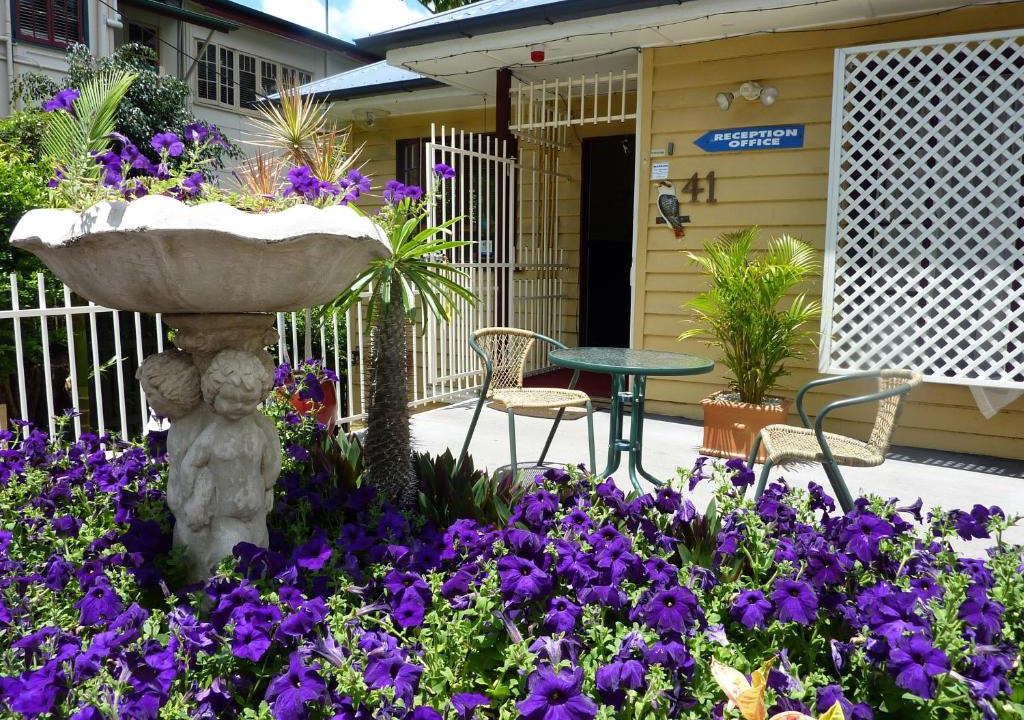 Kookaburra Inn | Spring Hill