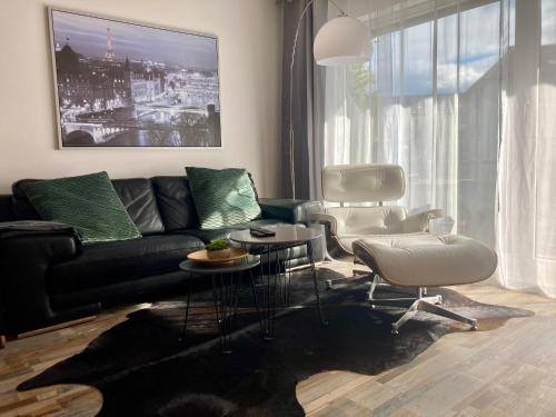Saarpartment Nähe Hbf Saarbrücken Schlafzimmer Küche Balkon | Saarbruecken