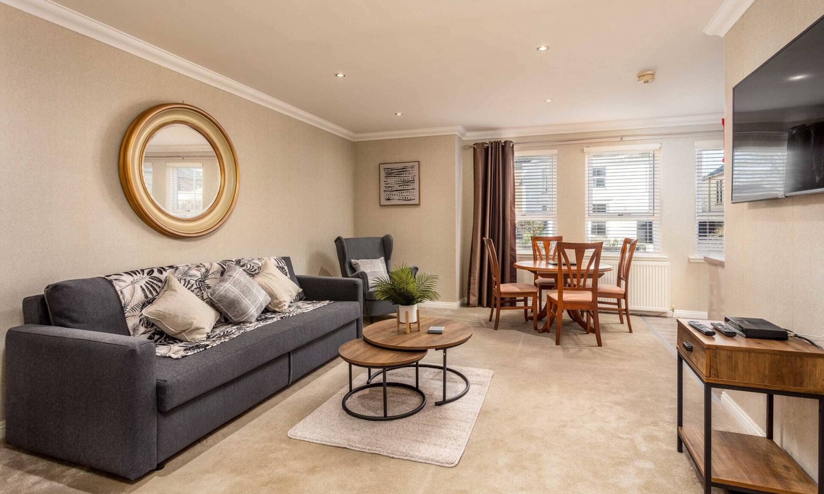 London Donnini | Kilmarnock