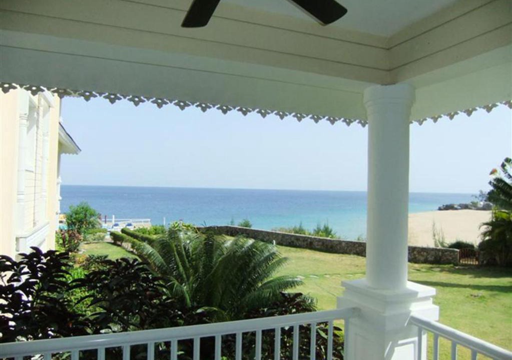 Los Balcones | El Batey