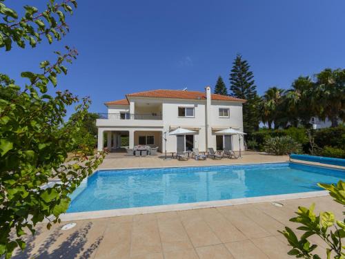 Meneou Mansion | Pervolia