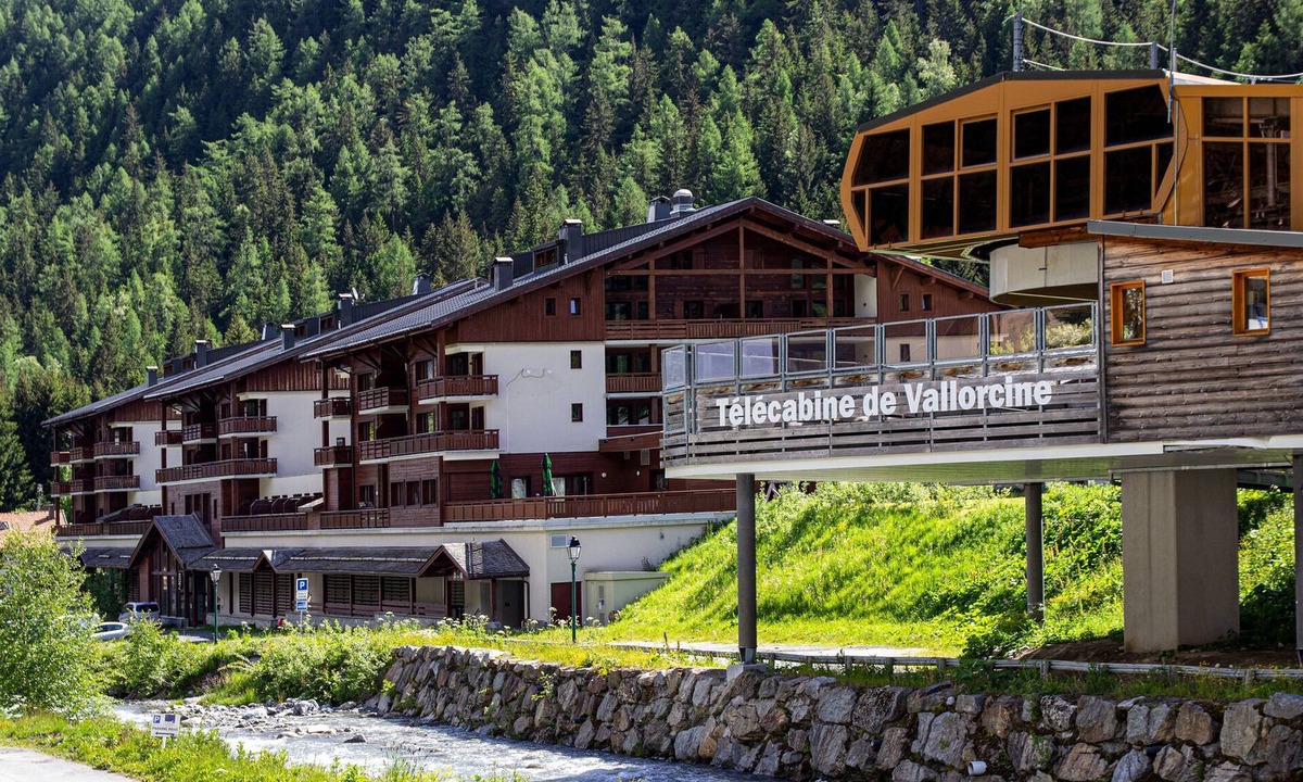 The Mountain Village | Vallorcine