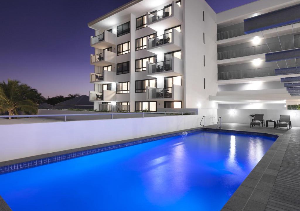 Oaks Mackay Carlyle | Mackay