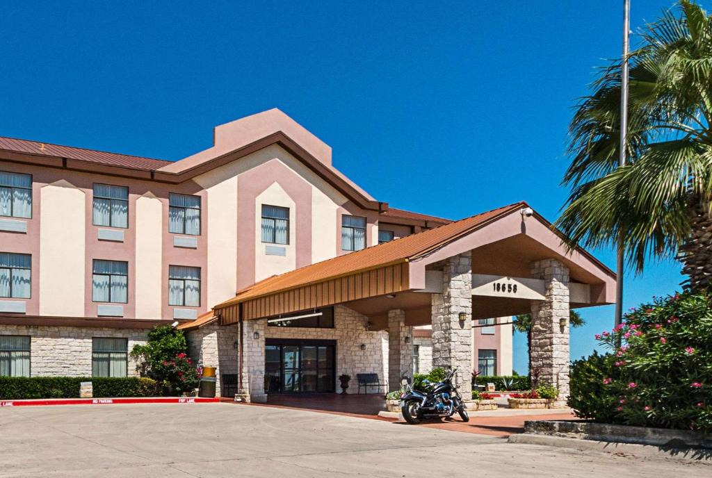 Quality Inn | Kyle