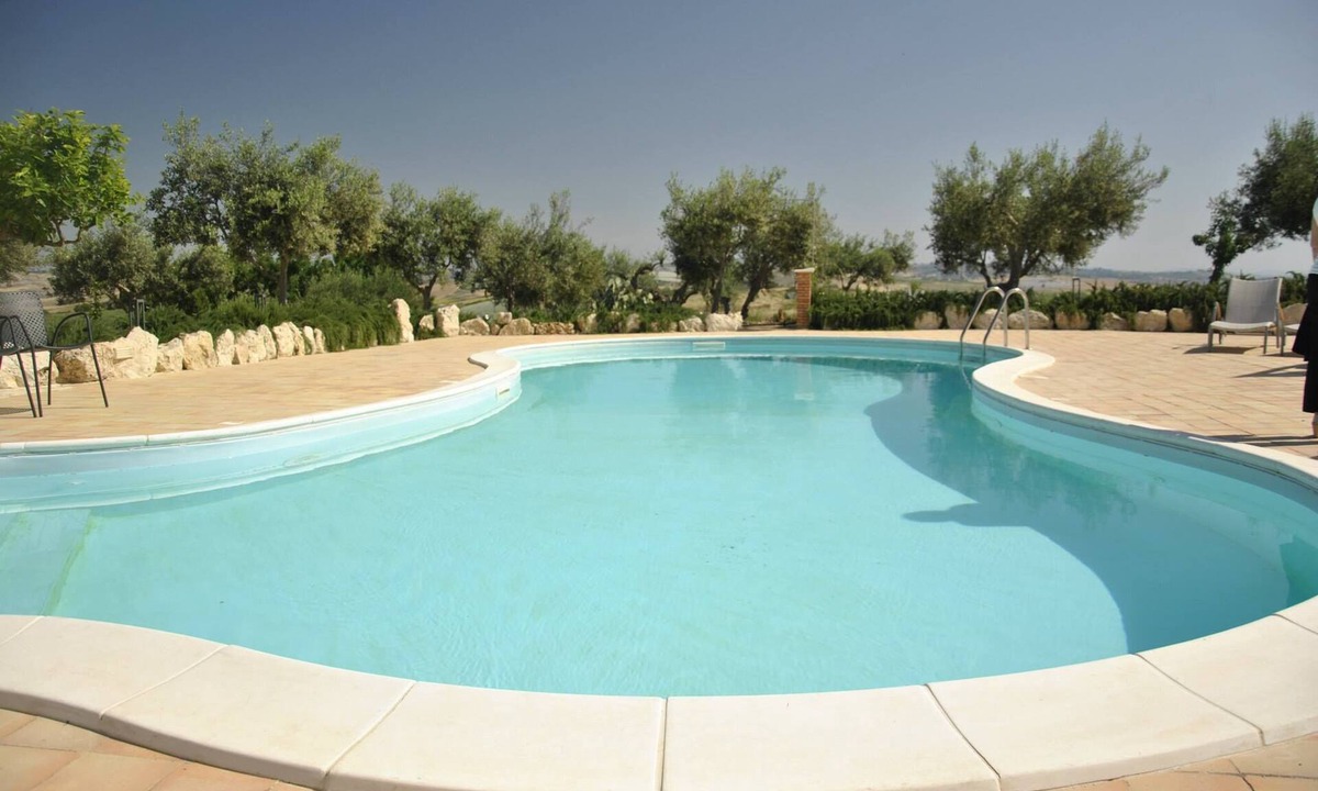 Raffo Farmhouse | Naro