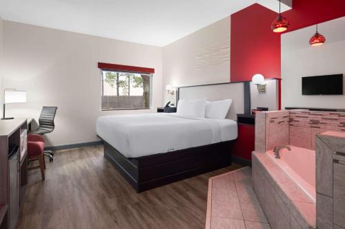 Ramada | Locust Grove