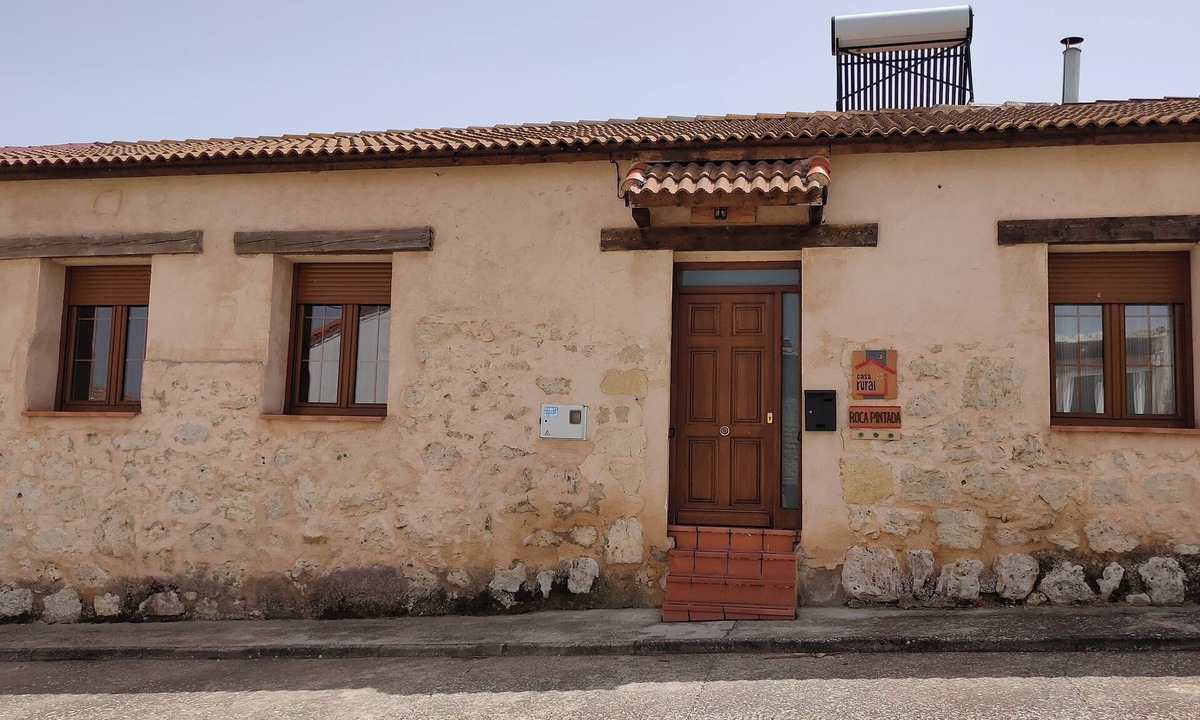 Roca Pintada People | Castrodeza