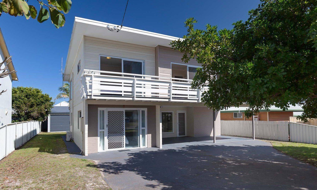 Richardson Aircon Netflix Boat | Boat Harbour