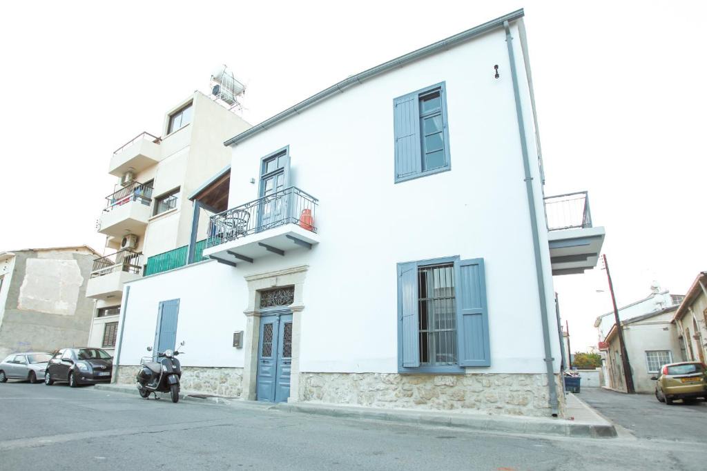 Lazaros | Larnaca City Centre