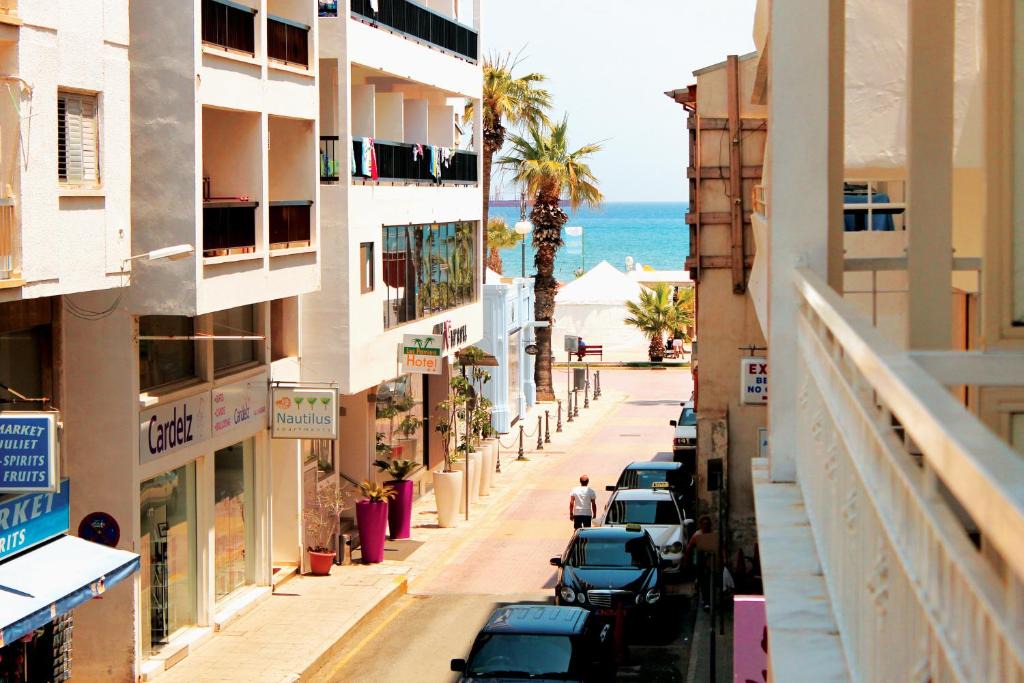 Stephanie | Larnaca City Centre