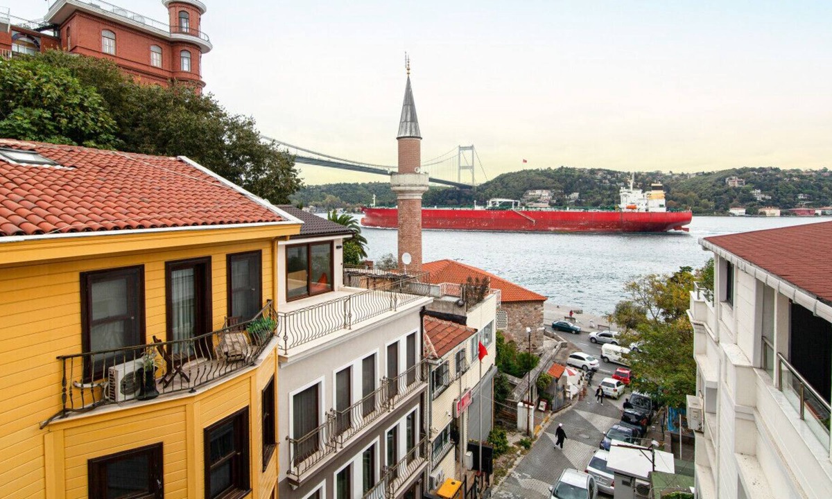 Bosphorus Shore Sariyer | Rumeli Hisari