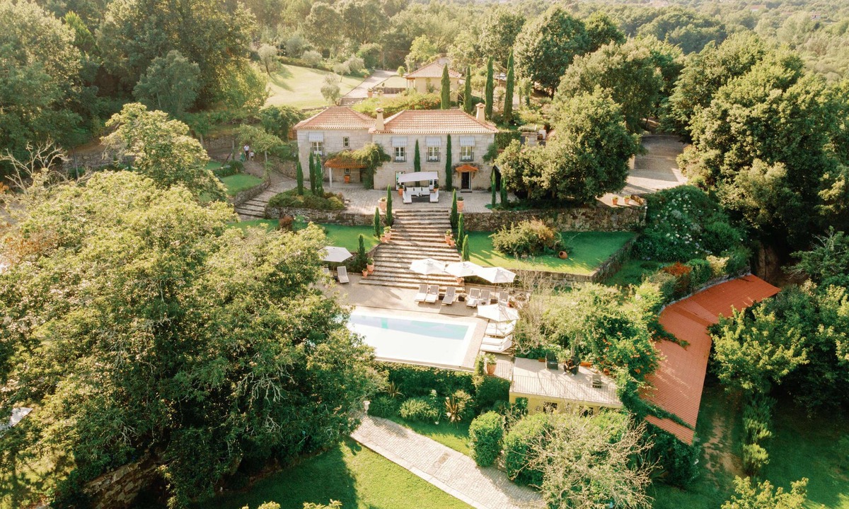 The Fox Villa Nature | Sao Tiaguinho