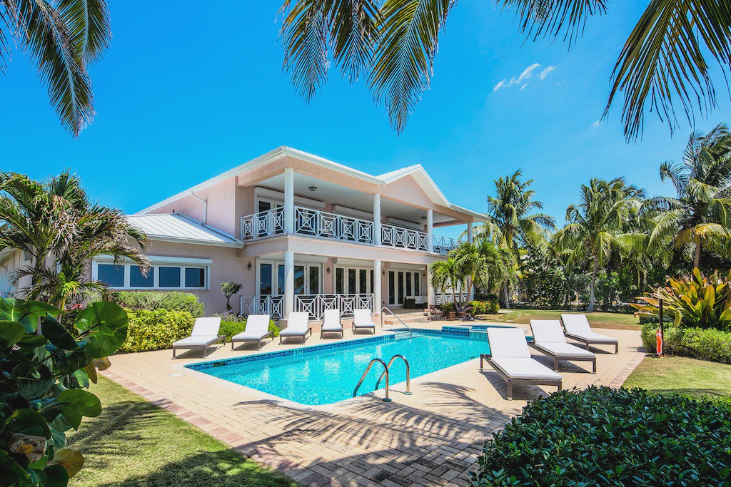Villa Amarone | South Sound