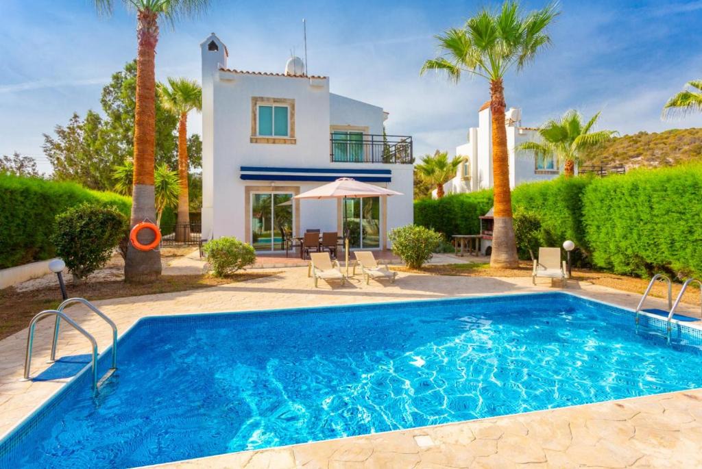 Villa Chrysanthemum | Latchi