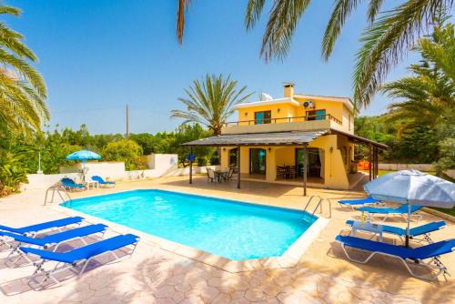 Villa Noni | Polis