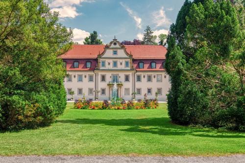Wald Schlosshotel Friedrichsruhe | Zweiflingen-Friedrichsruhe