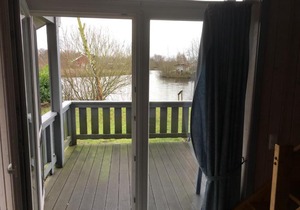 (06) Ferienhaus am See