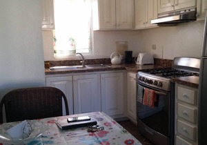 1-BD condo in central Sosua, pool/Wi-Fi/cable TV, guest-friendly