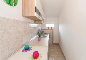 1 Bedroom Amazing Apartment In Kolan