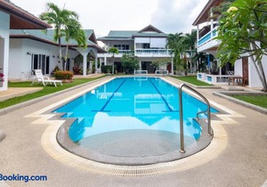 1 bedroom Yanui house near Yanui beach by PLH Phuket