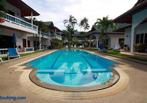 1 bedroom Yanui house near Yanui beach by PLH Phuket